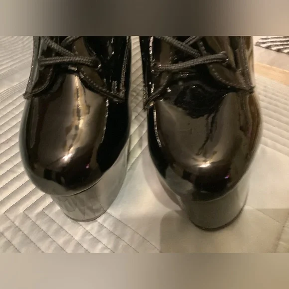 Pleaser Patent Leather 7 inch Booties - Picture 7 of 9